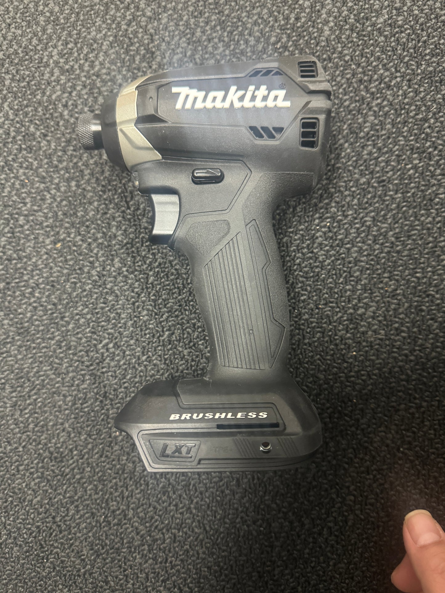 Makita DTD153 18V Brushless 1/4 " IMPACT DRIVER 170Nm Skin only