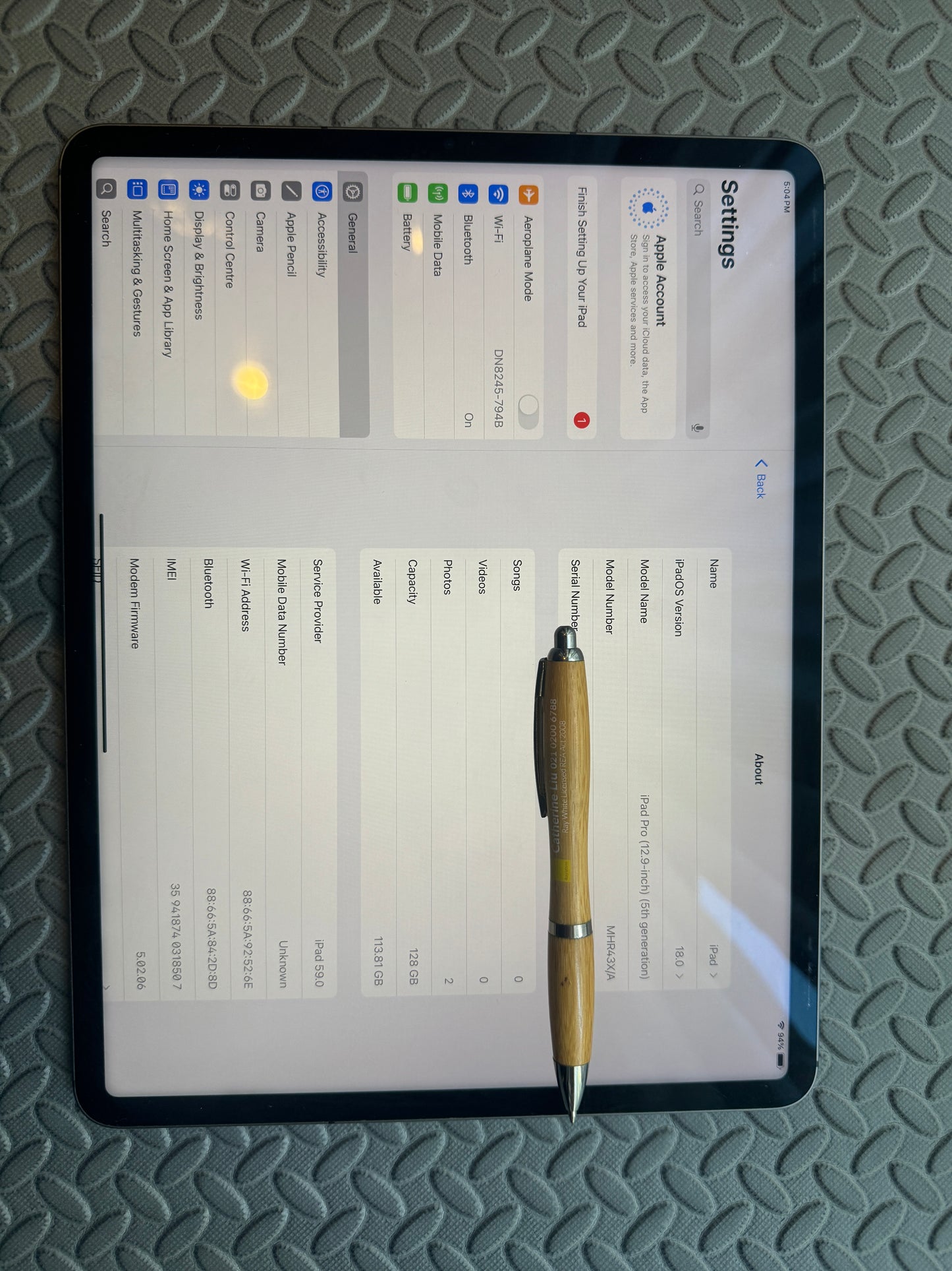 Immaculate Apple iPad Pro, 12.9-inch (5th generation) 2021 Cellular 128GB