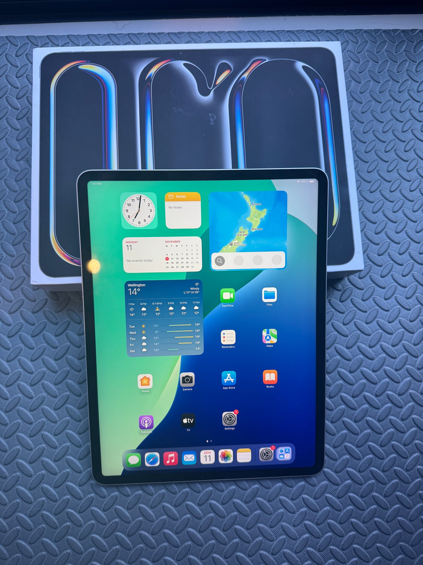 Tidy Apple iPad Pro 12.9" 3rd Gen 64GB 2019 Battery Health 84% IOS 18